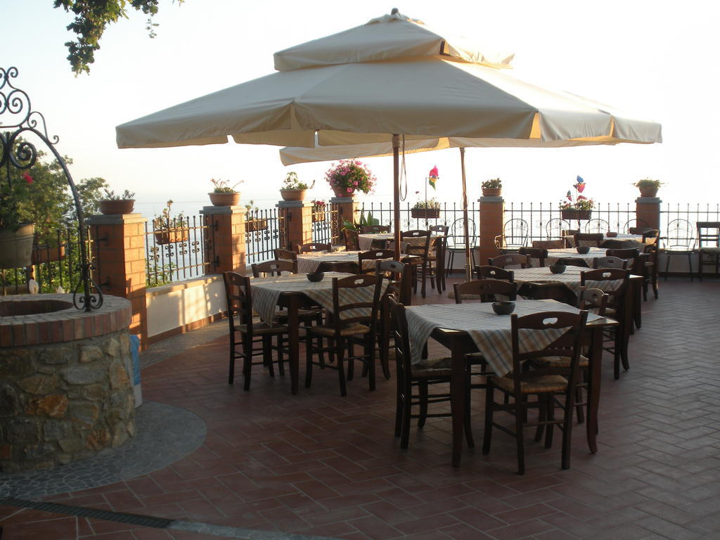 Agritursmo Montesalerno Villa Диаманте Екстериор снимка